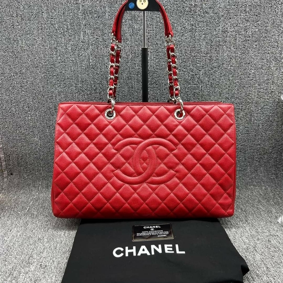 CHANEL Handbags - 100% Authentic CHANEL GST XL Tote Bag